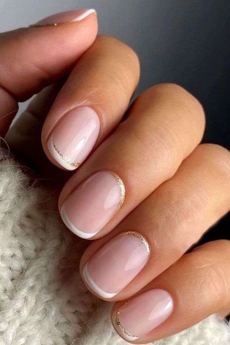 Trendy Short Nail Designs 2023, French Tip Gel Nails Short, Full Cover Nail Tips, Subtle Nails, Nagel Tips, Manicure Diy, Nail Type, Flower Nail Designs, Fake Nails With Glue