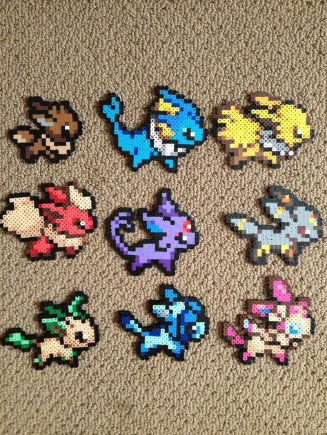 This are eevee Pokemon Sylveon Perler Bead Pattern, Pichu Pokemon, Hama Beads Pokemon, 3d Pokemon, Pokemon Bead, Perler Creations, Pokemon Perler Beads, Pixel Beads, Perler Ideas