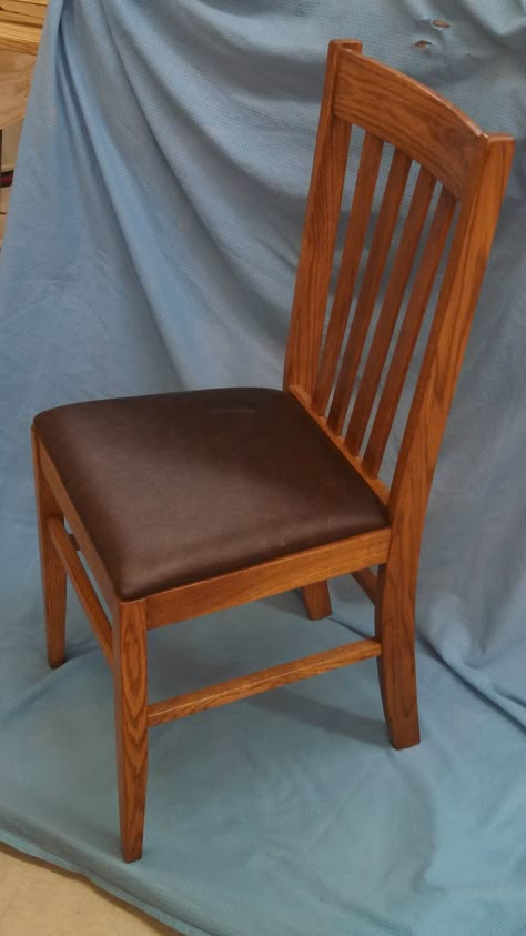 Wooden Chair With Cushion, Wooden Chair Design For Dining Table, Wooden Dining Chairs With Cushion, Types Of Wooden Dining Chairs, High Back Wooden Dining Chairs, Amish Dining Chairs, Dinning Chairs Wooden Antique, Dining Chairs Diy, Wooden Dining Table Designs