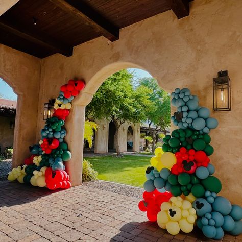 🎈 Welcome to Twinland! 🎈 • We brought Disneyland dreams to life with 8 show-stopping balloon garlands for an epic twins first birthday celebration! ✨ • Grand Entrance: Guests were welcomed by a 12-ft balloon arch—the perfect start to the adventure! 🎉 • Tow Mater Fun: Inside, a towering 16-ft Tow Mater balloon garland with a fun play area made for the kids provided by @justtotssoftplay 🚗 • Mickey’s Clubhouse: Two 6-ft tall garlands framed the clubhouse, with magical cakes front and cent... Twins First Birthday, Tow Mater, Twin First Birthday, Grand Entrance, Balloon Arch, Balloon Garland, Play Area, Club House, Birthday Celebration