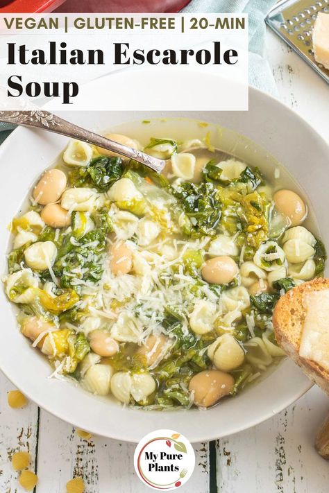 Escarole Recipes, Escarole Soup, Italian Soup Recipes, Italian Soup, Vegan Soup Recipes, Small Pasta, Vegan Meal Plans, White Bean Soup, Vegan Soup