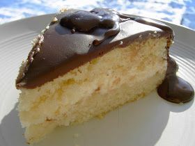 Vegan Boston Cream Pie (How A Southern Gal Let A Yankee Cake Win Her Over) Boston Creme Pie, Yankee Cake, Creme Pie, Tarte Vegan, Boston Cream Pie, Vegan Pie, Boston Cream, Desserts Vegan, Shower Cookies