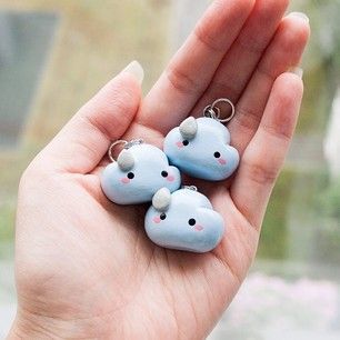 Polymer Clay Cloud Charms Clay Pictures, Chocolate Gift Ideas, Kawaii Duck, Fimo Kawaii, Polymer Clay Kunst, Crea Fimo, Clay Kawaii, Polymer Clay Kawaii, Craft Clay