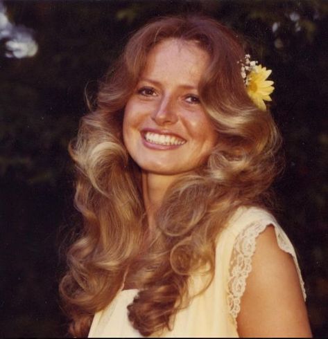 70s Haircuts, 70s Hairstyles, 70’s Hair, 1970s Hairstyles, 60s Hair, 70s Hair, Vacation Hairstyles, Hippie Hair, 80s Hair