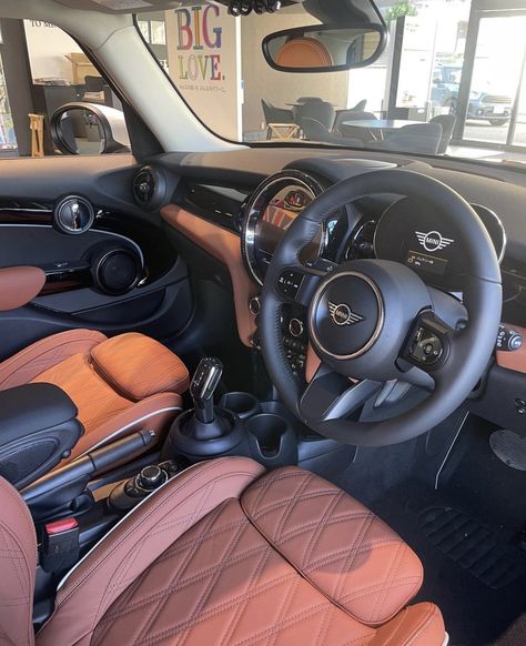 Mini Interior Car, Mini Copper Aesthetics, Mini Cooper Interior Ideas, Mini Cooper Wallpaper, Red Mini Cooper, Mini Cooper Interior, Bling Car Accessories, Mini Copper, Mini Cooper Countryman