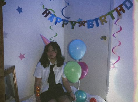 Pity Party Theme, Pity Party Birthday, Moody Party Aesthetic, Pity Party Birthday Photoshoot, Pity Party Aesthetic Photoshoot, Lonely Birthday Ideas, Balloon Poses, Birthday Photo Aesthetic, 17 Photoshoot Birthday