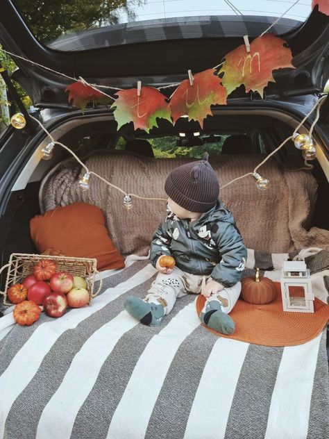 Car Trunk Photoshoot, Trunk Photoshoot, Autumn Photoshoot, Fall Picnic, 2023 Art, Fall Photoshoot, In A Car, Autumn Aesthetic, Happy Planner