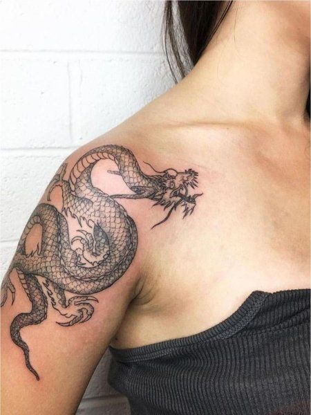 Dragon Tattoo Arm, Dragons Tattoo, Chinese Dragon Tattoos, Dragon Sleeve Tattoos, Dragon Tattoo For Women, Upper Arm Tattoos, Inspiration Tattoos, Tiny Tattoo, Shoulder Tattoos For Women