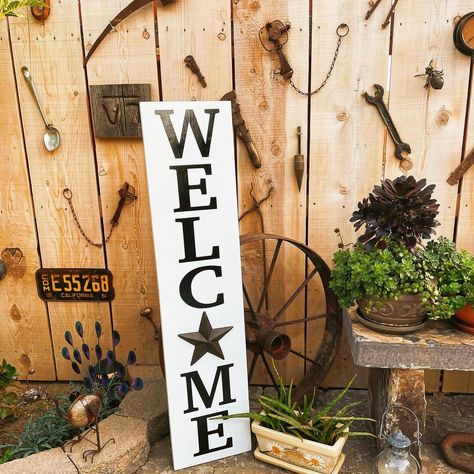 Western Decor Diy Homemade, Welcome Signs Diy, Western Welcome Sign, Cute Front Door, Western Decor Diy, Front Door Welcome Sign, Door Welcome Sign, Western Theme Party, Western Vibes