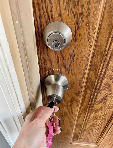 Flashback to the time I could not get into a listing because the agent put the same key in for both locks.⁠ *⁠ *⁠ *⁠ *⁠ *⁠ #homeforsale #LacerdaTeam #realestate #reality #realestateagent #realtor #realestatelife #realestateagents #realestateexperts #realestategoals #realestateexpert #realestatemarket #realestateteam #realestatelifestyle #realestateadvice #realestatestyle #realestateagentlife #realtorlife #realtors #realtorlifestyle #njrealtor #realtorslife #FactFriday #friday Apartment Holding Keys, Getting Apartment Key, Apartment Keys, Apartment Key Picture, New Home Aesthetic Keys Couple, Door Lock, New House Pictures Couple Keys, Apartment Format For Yahoo, Itunes Card