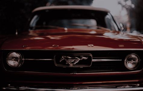 Old Mustang Aesthetic, Mustang Aesthetic, Old Mustang, Red Mustang, Royals Series, Gryffindor Aesthetic, Sick Boy, Old Vintage Cars, Ford Mustang Convertible