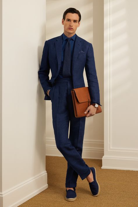 Ralph Lauren Purple Label Men’s Spring 2024 Office Old Money, Gentleman Mode, Ralph Lauren Purple Label Men, Old Money Fashion, 2024 Menswear, Ralph Lauren Suits, Money Fashion, Casual Menswear, Ralph Lauren Menswear