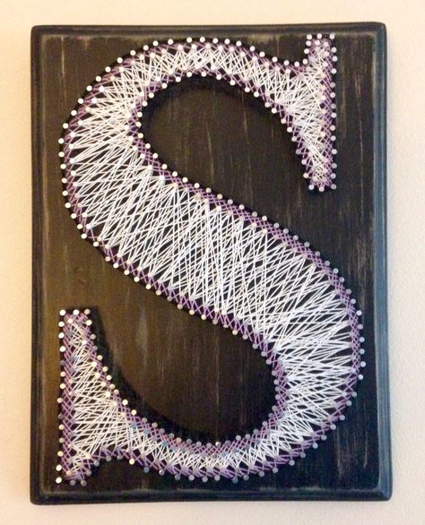 Initial String Art #diy #stringart #initial #thread #nailart String Art Letters, Nail String, String Art Templates, Art Letters, String Wall Art, Nail String Art, Flower Letter, String Art Patterns, String Art Diy