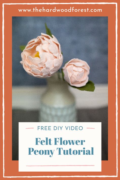 If you want to bring a bit of beauty and cheer into your home, look no further than this DIY tutorial on how to make peony felt flowers! This is a great project for beginner and experienced crafters alike, as it is relatively straightforward, relatively inexpensive, and yields stunning results. See below for an easy step-by-step guide on how to make your very own peony felt flowers! Peony Felt Flower Pattern, Felt Peony Template, Felt Flower Patterns Free, How To Make Felt Flowers, Closed Peony, Felt Flower Diy, Felt Peony, Garland Inspiration, Peony Diy