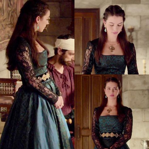 Reign Dresses Gowns, Reign Dresses Mary, Reign Outfits, Drama Clothes, Reign Tv Show, Henry Vii, Marie Stuart, Reign Mary, Queen Isabella