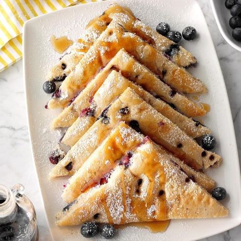 Breakfast Ideas Party, Easy Easter Brunch Recipes, Easy Easter Brunch, Winter Brunch, Blueberry Pancakes Recipe, Blueberry Pancake, Best Brunch Recipes, Easter Brunch Food, Blueberry Pancakes