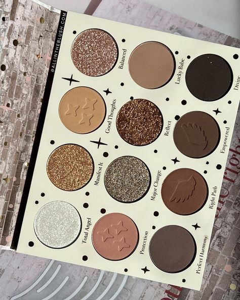 Colourpop Blush, Colourpop Eyeshadow Palette, Colourpop Eyeshadow, Colourpop Cosmetics, Shimmer Eyeshadow, Beauty Inspo, Eyeshadow Pallets, Eyeshadow Palettes, Life Ideas