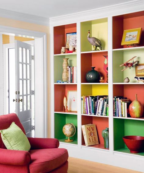 Color blocking makes a boring old built-in way more awesome. Wall Shelves Living Room, Painted Bookshelves, Ikea Living Room, Wall Bookshelves, Room Shelves, Living Room Shelves, Built In Shelves, Book Shelf, Front Room