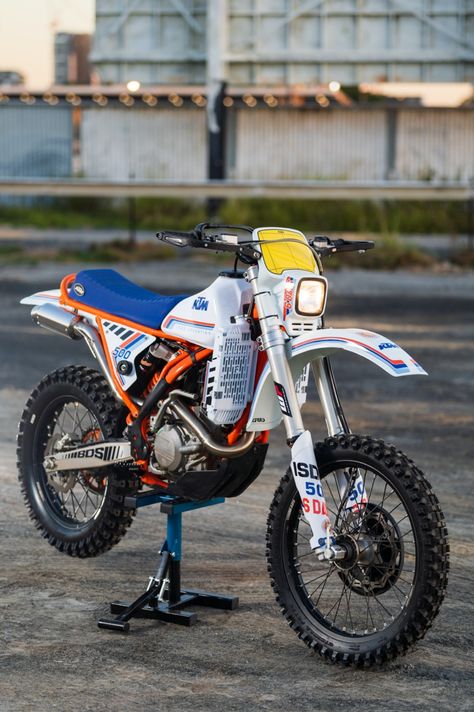 Vintage Enduro Motorcycles, Vintage Dirt Bikes, Ktm 500 Exc, Trail Vintage, Ktm 400, Ktm Dirt Bikes, Adventure Bike Motorcycles, Ktm Motocross, Enduro Vintage