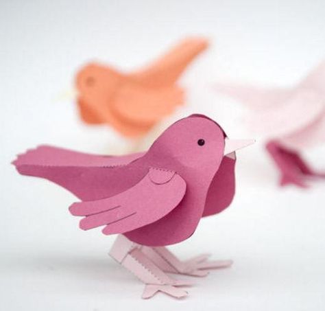 3D Paper Bird Free Printable | This paper bird is a free printable you don't want to miss. Easy kid's craft, too! Printable Origami, Birds For Kids, Bird Template, Paper Bird, Folding Origami, Bird Free, Papercraft Printable, Origami Bird, Spring Decoration