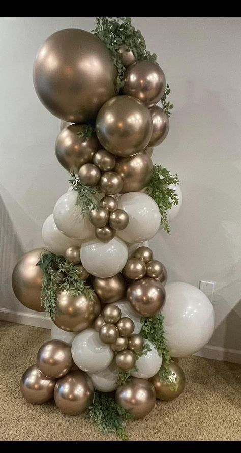 Baby Its Cold Outside Balloon Arch, Christmas Balloon Columns, Winter Wonderland Balloon Arch, Column Ideas, Party Entrance, Winter Onederland Birthday, Winter Woodland, Birthday Party Balloon, Christmas Balloons