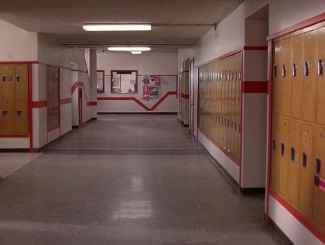 Deserted Twin Peaks. Perks Of Being A Wallflower, Dreamcore Weirdcore, Weird Dreams, Twin Peaks, Coming Of Age, Small Towns, Lockers, Hallway, Twins