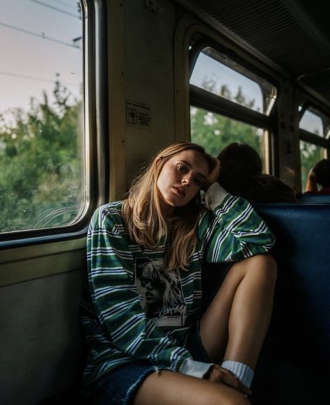 Photoshoot In Train, Train Portrait Photography, Train Photoshoot, Urban Photography Portrait, Artsy Photos, Train Photography, Street Portrait, Self Portrait Poses, Film Inspiration