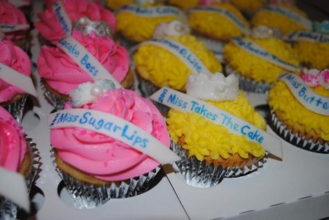 I'm totally making these cupcakes for the viewing party of Miss America in January Deco Cupcake, Pageant Mom, Teen Pageant, Pageant Life, America Party, Grown Up Parties, Pageant Girls, Cake Central, Viewing Party