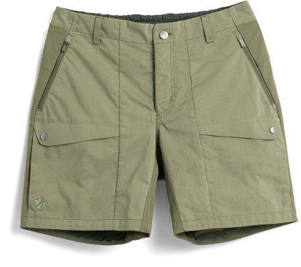 Optimized for bike riding  the women's Fjallraven S/F Riders Hybrid shorts have a built-up waistband that has no front seam and is elasticized at the back for more comfort on longer rides. Shorts For Men Summer, Fjallraven Women, Bald Men Style, Bike Shorts Women, Mens Designer Jeans, Fleece Hoodie Women, Pants Outfit Men, Drawstring Waist Shorts, Running Shorts Women