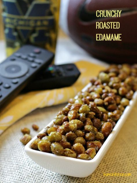 Crunchy Edamame, Spicy Garlic Edamame Recipes, Edamame Spicy Garlic, Spicey Garlic Edamame, Dry Roasted Edamame, Roasted Edamame, Edamame Recipes, Power Snacks, Healthy Superbowl Snacks