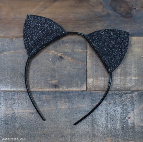 Cat_Felt_Ears_Headband_Glitter_Halloween Make Cat Ears Headband, Easy Cat Ears Diy, Cat Ear Headband Diy, Cat Headband Diy, How To Make Cat Ears Headbands, Diy Ear Headband, Halloween Headbands Diy, How To Make Cat Ears, Cat Ears Diy