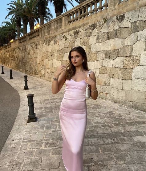 Light Pink Prom, Satin Dress Outfit, Light Pink Prom Dress, Silk Prom Dress, Pink Satin Dress, Prom Dress Plus Size, Pink Prom Dress, Vintage Mermaid, Pink Prom