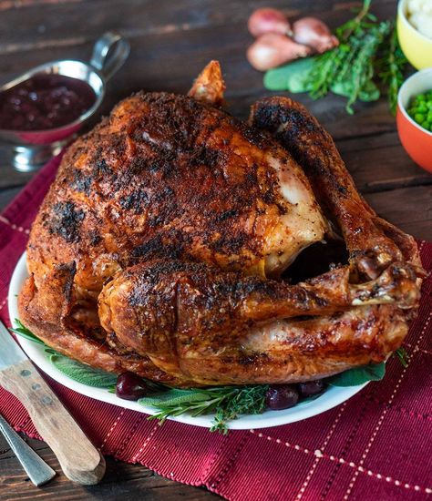 Electric Smoker Turkey, Broil Recipes, Smoker Meals, Shallot Sauce, Grill Smoker Recipes, Smoker Recipes Electric, Bbq Smoker Recipes, Electric Smoker Recipes, Fried Turkey Recipes