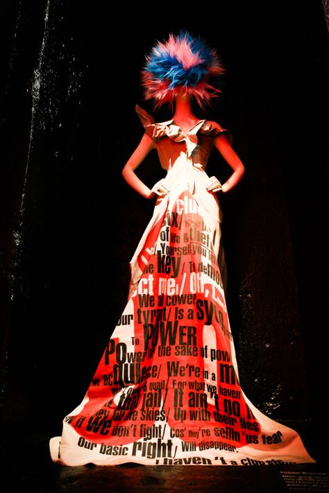 Exhibition Logo, Punk Chaos To Couture, Chaos To Couture, Punk Costume, Art 2024, Punk Design, High Fashion Dresses, Punk Princess, Art Costume