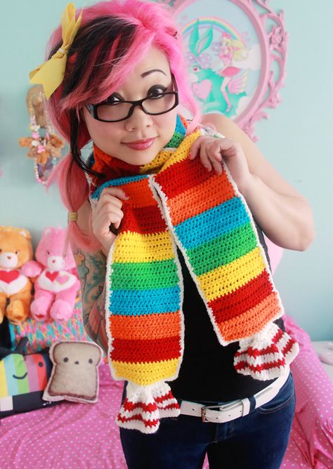 SmartiesInsta Twinkie Chan, Yarn Crafts Crochet, Cat Scarf, Crochet Food, Kids Scarf, Scarf Crochet Pattern, Crochet Cowl, Knit Or Crochet, Scarf Pattern