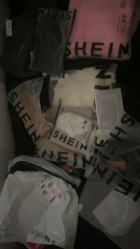 Shopping Instagram Story, Shein Package, Shein Order, Shopping Snap, Shein Aesthetic, Shein Stuff, Shein Shopping, Clothes Haul, Rick And Morty Image