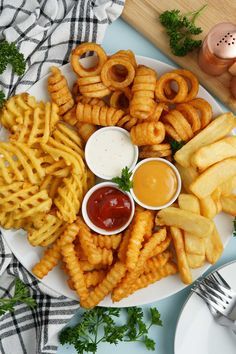 French Fries Aesthetic, Waffles Fries, Fast Food Ideas, Air Fryer Frozen French Fries, Yummy Fries, Frozen French Fries, Waffle Fries, Fries Recipe, Food Spot