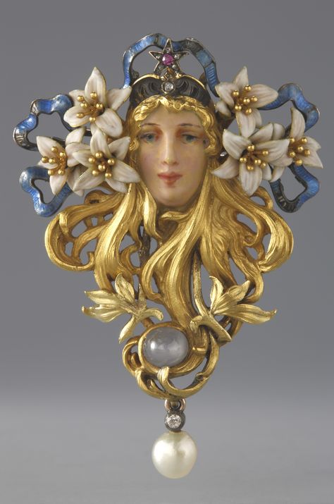 Georges Fouquet | An Art Nouveau Sarah Bernhardt brooch, Paris, circa 1895.Gold, enamel, diamond, ruby, sapphire and pearl. #ArtNouveau #Fouquet #SarahBernhardt #brooch Sapphire And Pearl, Sarah Bernhardt, Bijoux Art Deco, Bijoux Art Nouveau, Art Nouveau Design, Art Nouveau Jewelry, Alphonse Mucha, Ruby Sapphire, Deco Jewelry