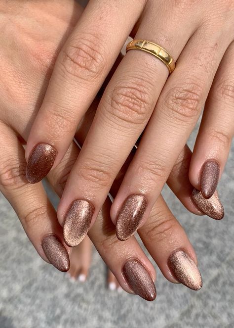 Taupe Cat Eye Nails, Champagne Cat Eye Nails, Cat Eye Nail Colors, Neutral Cat Eye Nails, Nail Art Cateye, Fall Cat Eye Nails, Cat Eye Nail Designs, Medium Almond Nails, Nails Acrylic Summer