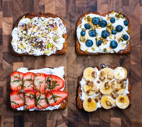 Two-Minute Toast Ideas - Sioux Honey Association Co-Op Peanut Butter Toast Ideas, Dark Chocolate Pistachio, Blueberry Toast, Roti Panggang, Toast Ideas, Peanut Butter Toast, Butter Toast, Chocolate Pistachio, Honey Toast