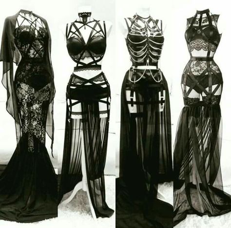 Goth Burlesque Costume, Bordello Dress, Goth Queen Aesthetic, Witch Burlesque, Neo Gothic Fashion, Modern Witch Costume, Avant Garde Fashion Women, Glam Goth Fashion, Fantasy Inspired Outfits