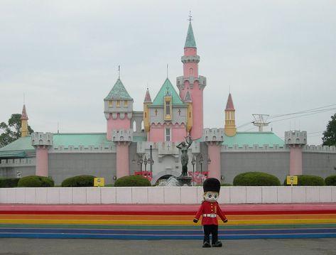 Nara Dreamland - Wikiwand Japanese Disneyland, Abandoned Disney Park, Amusement Park Ideas, Spooky Carnival, Abandoned Park, Nara Dreamland, The Marriage Of Figaro, Creepy Abandoned Places, Marriage Of Figaro