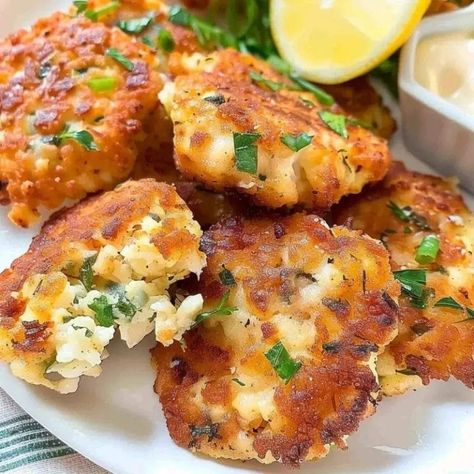 Cheesy Chicken Fritters – Recipecs Cheesy Chicken Fritters Recipe, Cheesy Chicken Fritters, Chicken Fritters Recipe, Lobster Tail Recipe, High Heat Cooking Oil, Shrimp Pesto Pasta, Chicken Fritters, Lobster Recipes Tail, Fritters Recipe