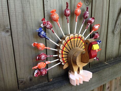 Small Wood Turkey Lollipop Holder Tootsie Pop Turkey, Wooden Spoon Turkey, Turkey Sucker Holder, Wooden Turkey Sucker Holder, Tootsie Pop Owl, Wood Panneling, Tootsie Roll Pops, Wood Projects For Kids, Tootsie Roll