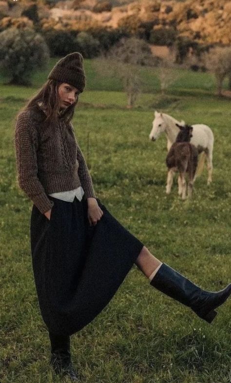 Countryside Outfit, Countryside Fashion, Fall Fits, English Countryside, 가을 패션, Winter Fits, The Grass, Mode Inspiration, Fall 2024