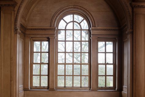 What is a Palladian window and how and where is it used? Here's an illustrated definition for this classic yet modern Venetian window of elegance. Venetian Window, French Arch, Wooden Window Design, Dumfries House, Palladian Window, Classic Window, Window Grill Design, French Windows, House Window