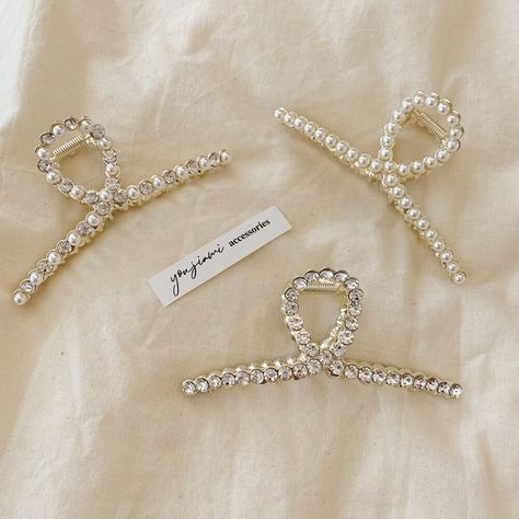 Hairpin Accessories, Vintage Hair Clips, Hand Bracelet, Hair Claws, Classy Jewelry, Diy Hair Accessories, Pearl Hair, Hair Claws & Clips, Girly Jewelry