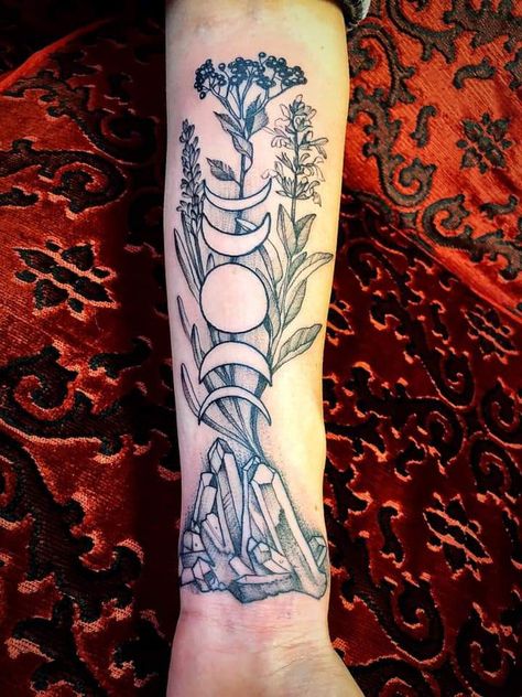 Celestial Nature Tattoo, Triple Moon Tattoo, Witchcraft Tattoos, Tattoos 2024, Nature Tattoo, Norse Tattoo, Triple Moon, Dream Tattoos, Nature Tattoos