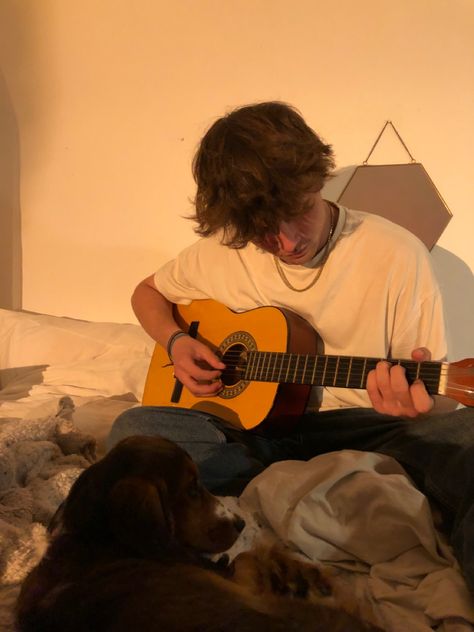 Guy Guitar Aesthetic, Guy Playing Acoustic Guitar, Folk Pop Aesthetic, Music Man Aesthetic, Music Boyfriend Aesthetic, Boy Playing Guitar Aesthetic, Playing The Guitar Aesthetic, Guys Who Play Guitar, Happy Boy Aesthetic