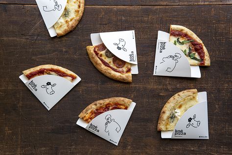 koé pizza – artless Inc. | news & archives Pizza Slice Packaging, Pizza Packaging Design, Catering Box, Pizza Takeaway, Oven Baked Pizza, Pizza Pocket, Pizza Box Design, Logo Visual Identity, Pizza Food Truck